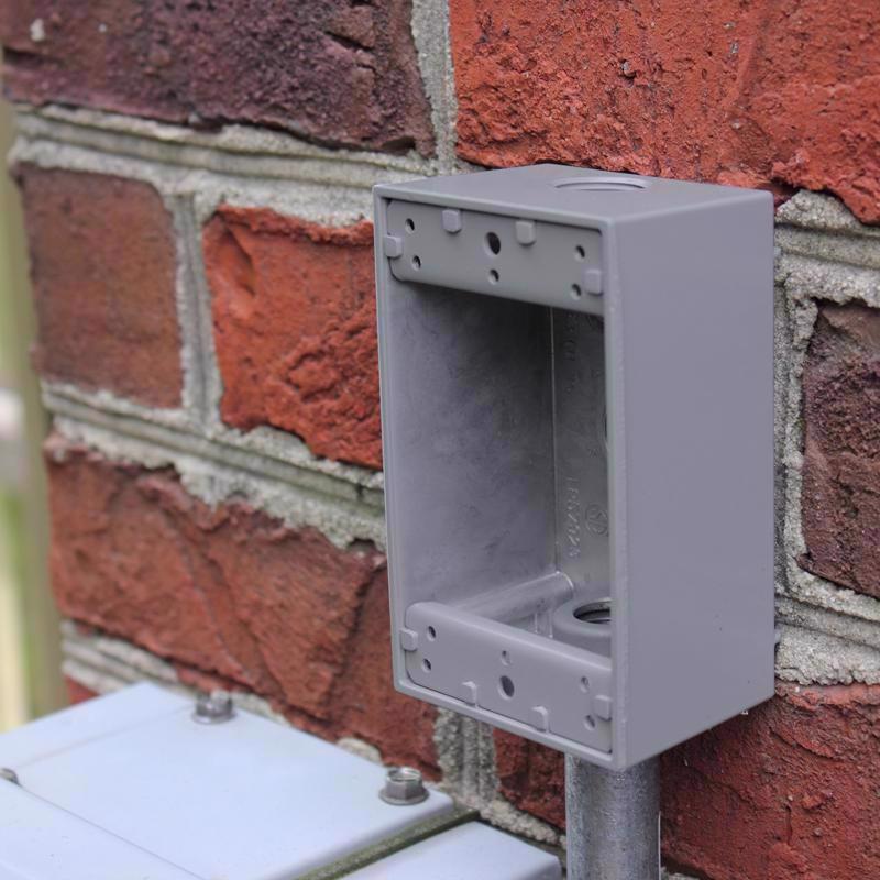 Sigma Engineered Solutions New Work 18.3 cu in Rectangle Die-Cast Metal Weatherproof Box Gray